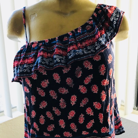 UNI-SHOULDER Ruffled Floral SHORTS SET Small - Picture 3 of 8